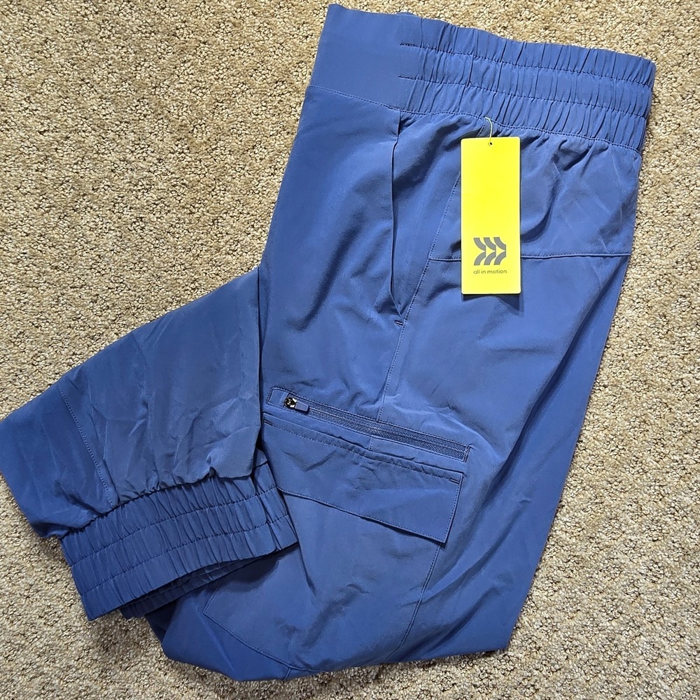Women's 4X Blue Cargo Jogger Pants Stretch Athletic NWT All in Motion PLUS size